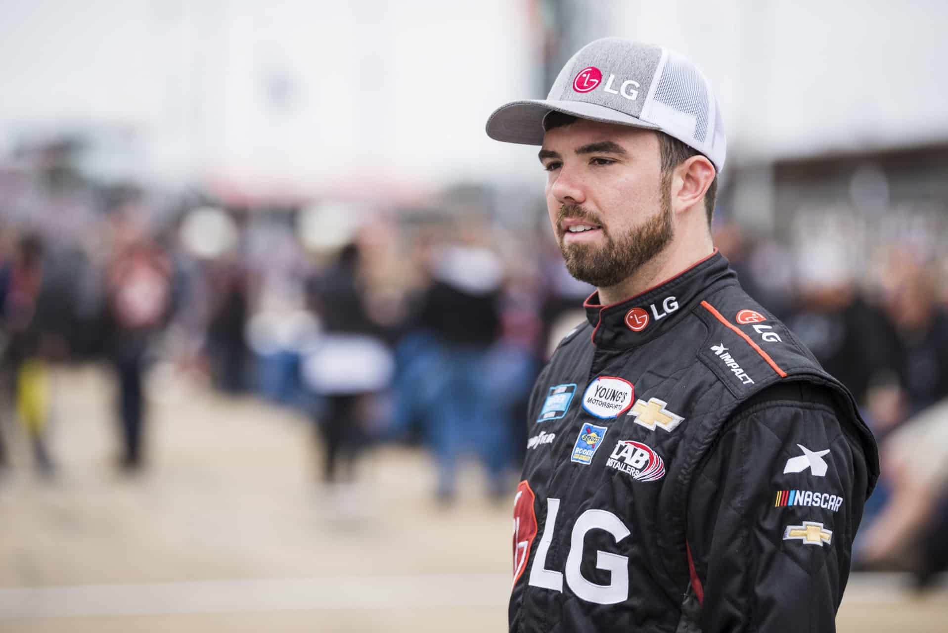 Read more about the article Gus Dean upbeat and confident ahead of ISM Raceway debut